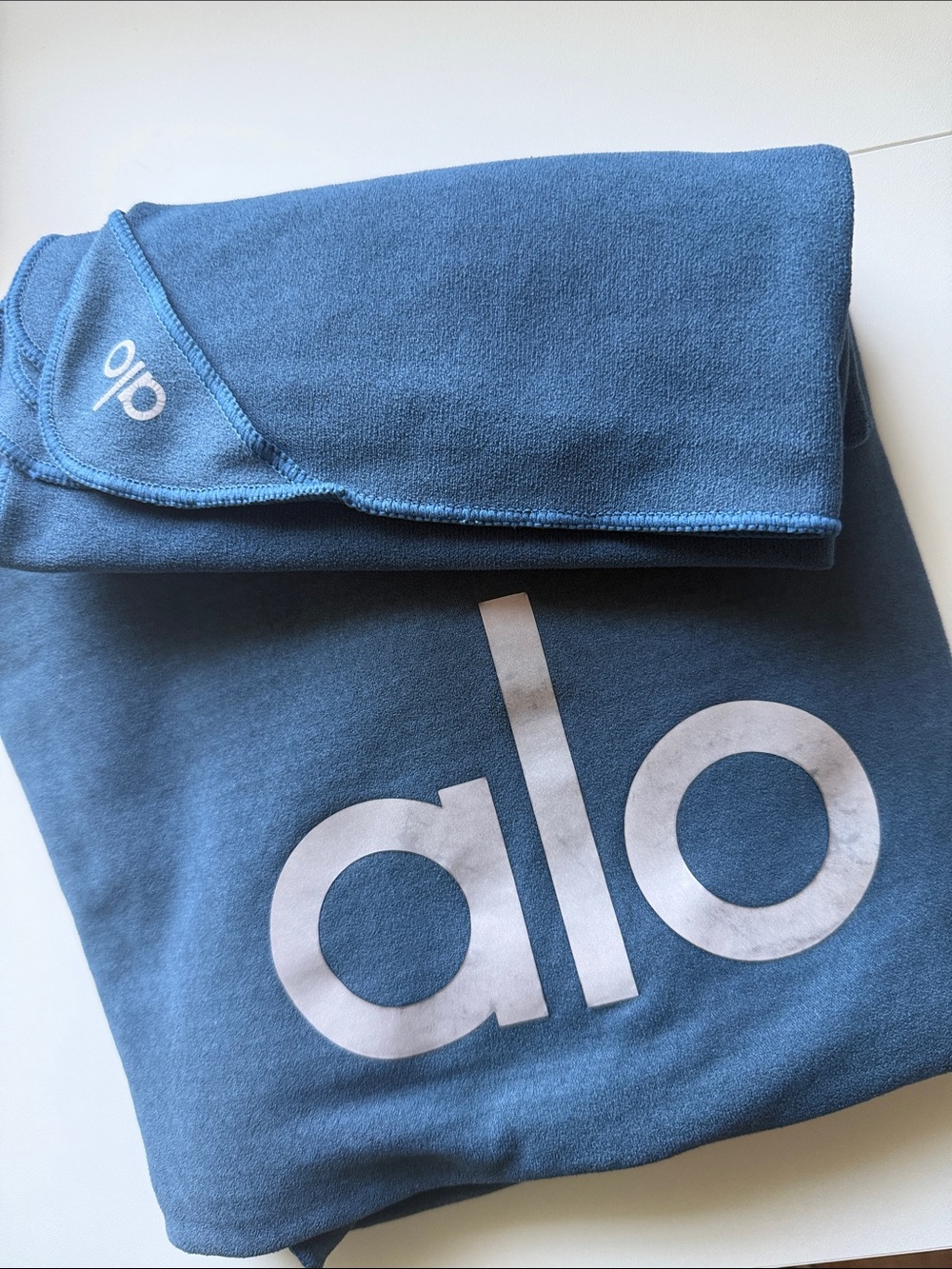 ALO Yoga Slate Blue No Slip Towel + Hand Towel